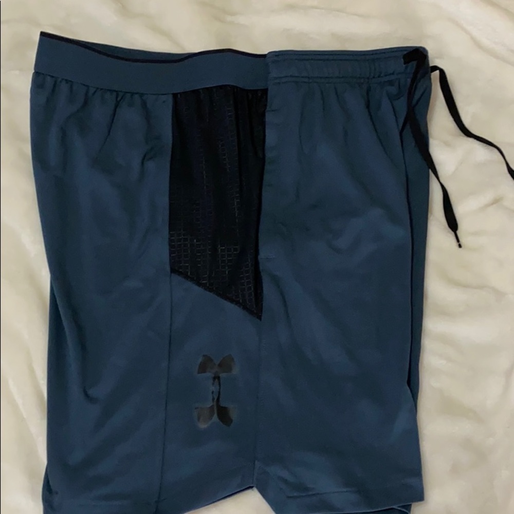 NWOT Mens UA Shorts